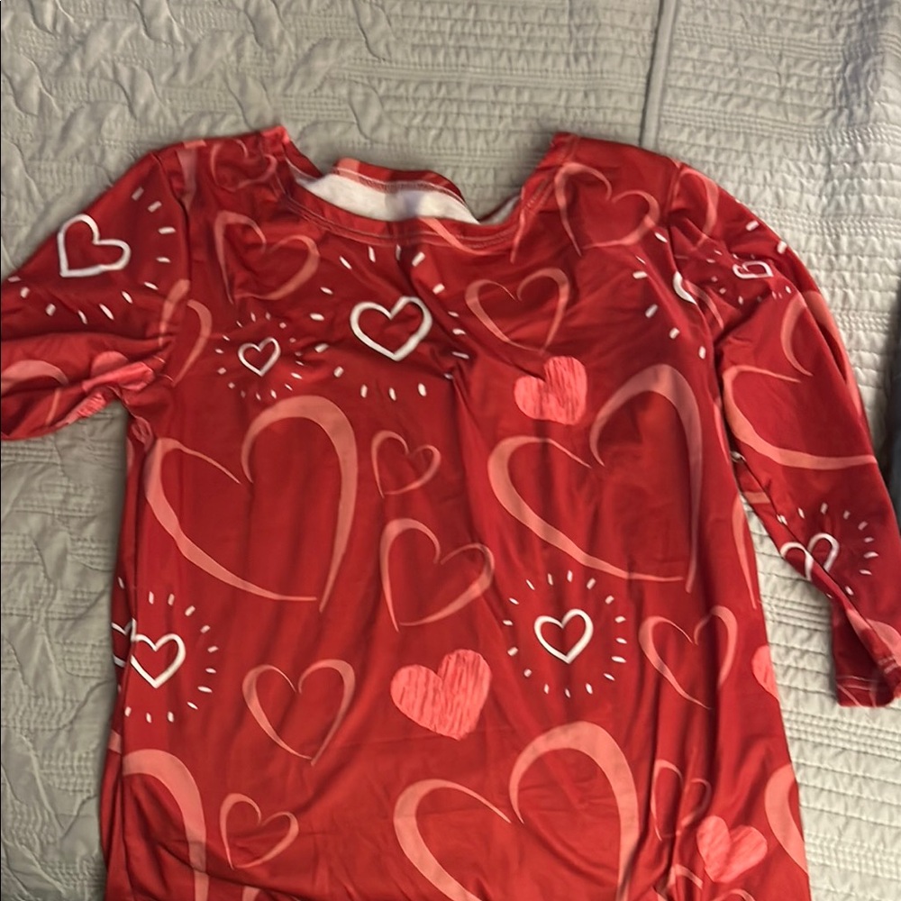 Red Heart Patterned Long Sleeve Top